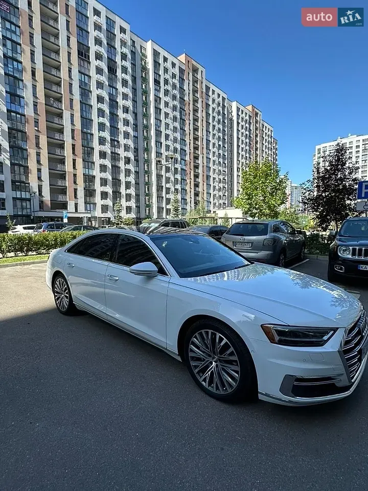 Audi A8 2019 photo 3