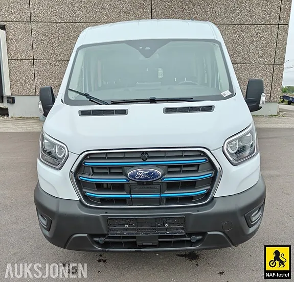 Ford Transit 2023 photo 2