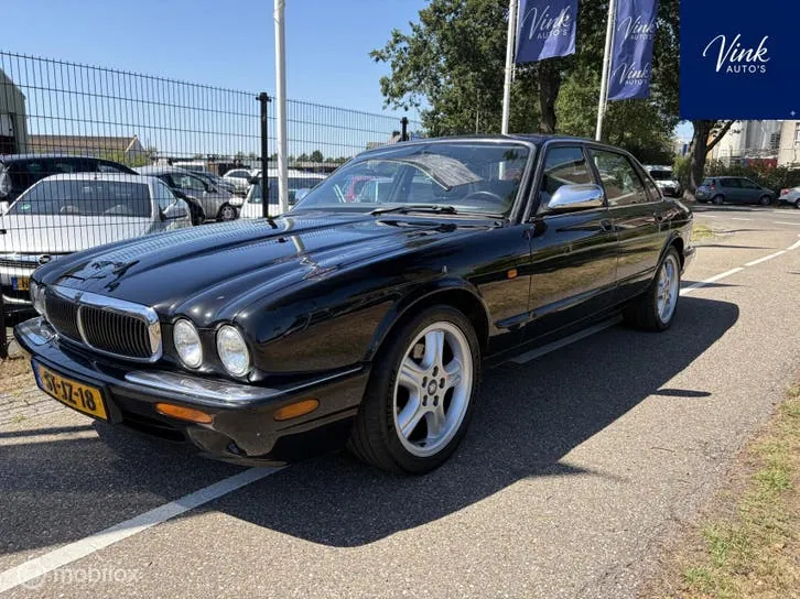 Jaguar Sovereign