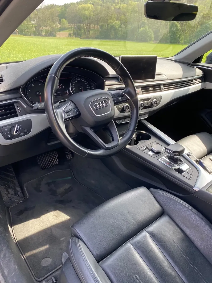 Audi A4 2016 photo 2