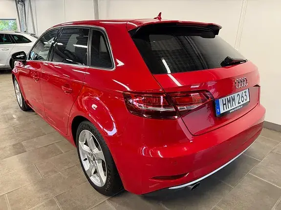 Audi A3 2017 photo 3