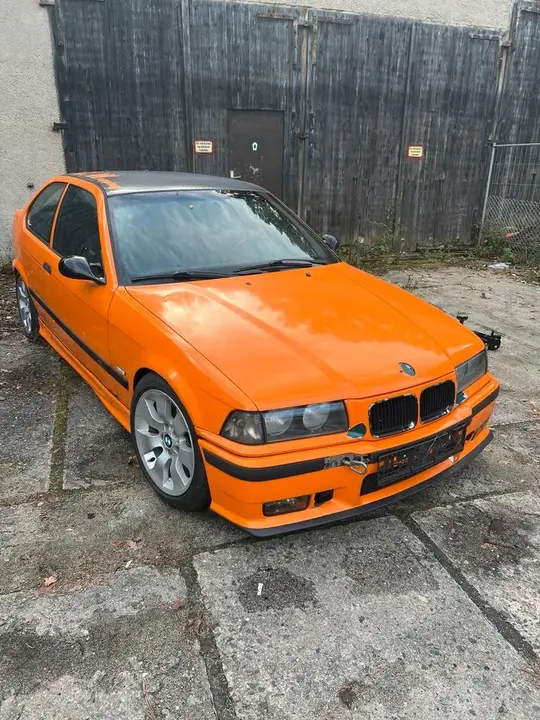 BMW 323Ti