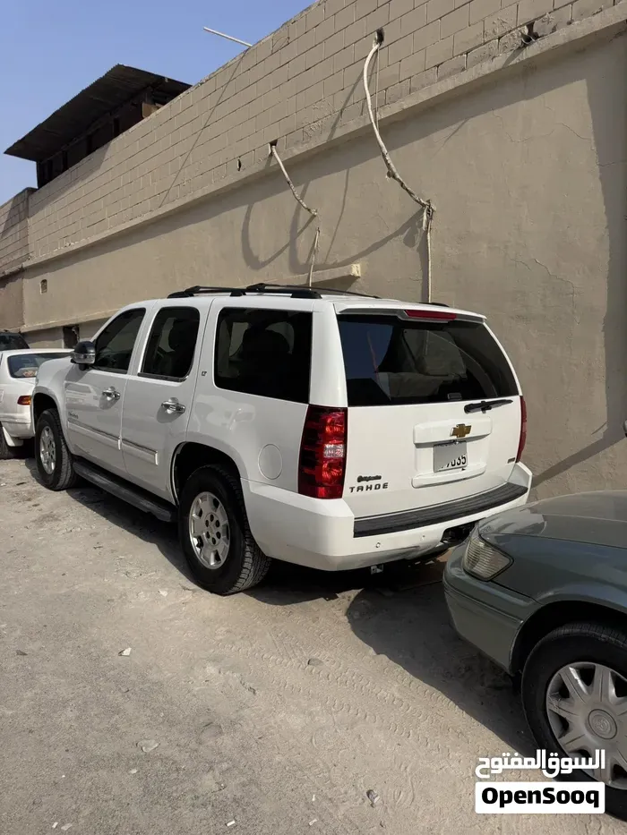 Chevrolet Tahoe 2012 photo 3