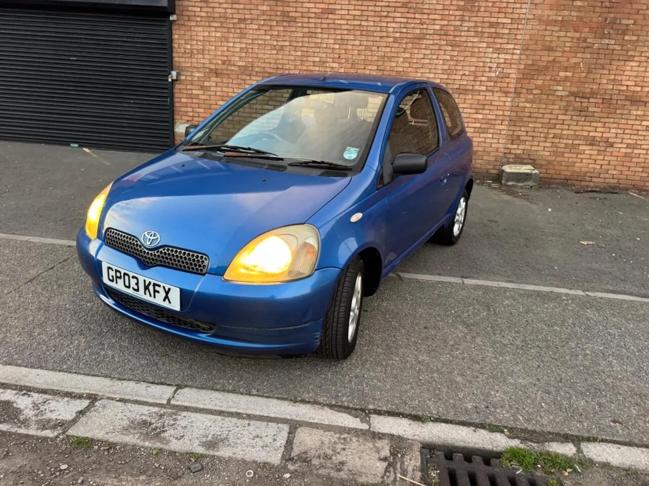 Toyota Yaris 2003 photo 3