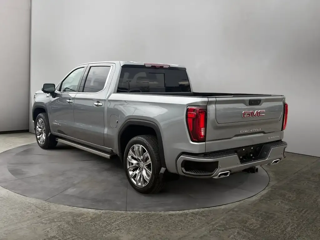 GMC Sierra 1500 2025 photo 3