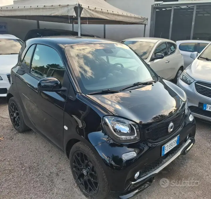 Smart Fortwo 2019 photo 2