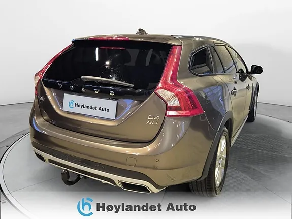 Volvo V60 Cross Country 2017 photo 5