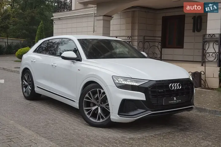 Audi Q8