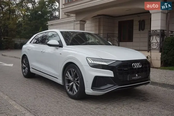 Audi Q8 2022 photo 4