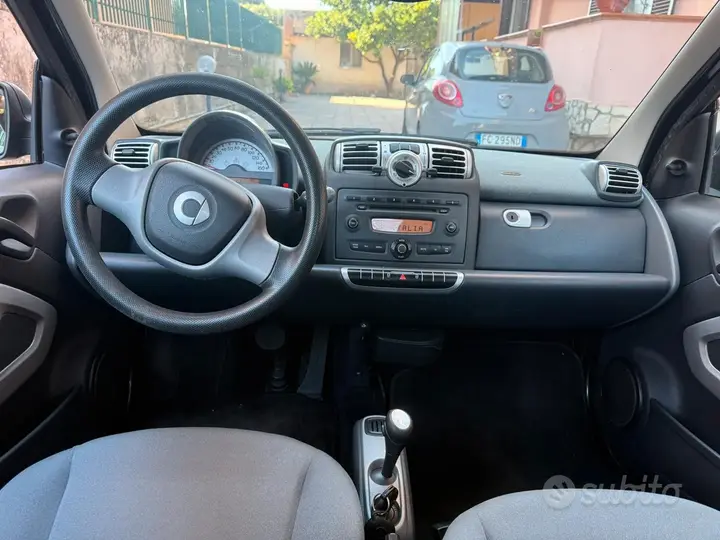 Smart Fortwo 2010 photo 5