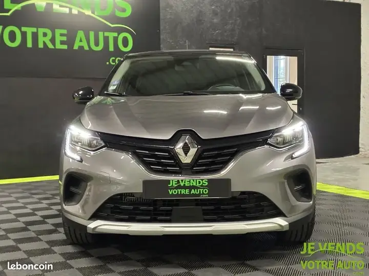 Renault Captur 2022 photo 3