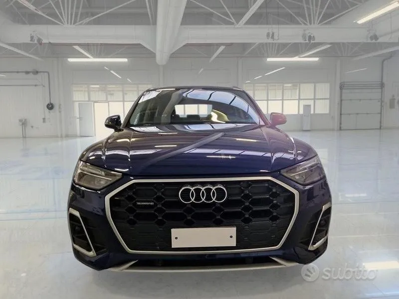Audi Q5 2023 photo 2