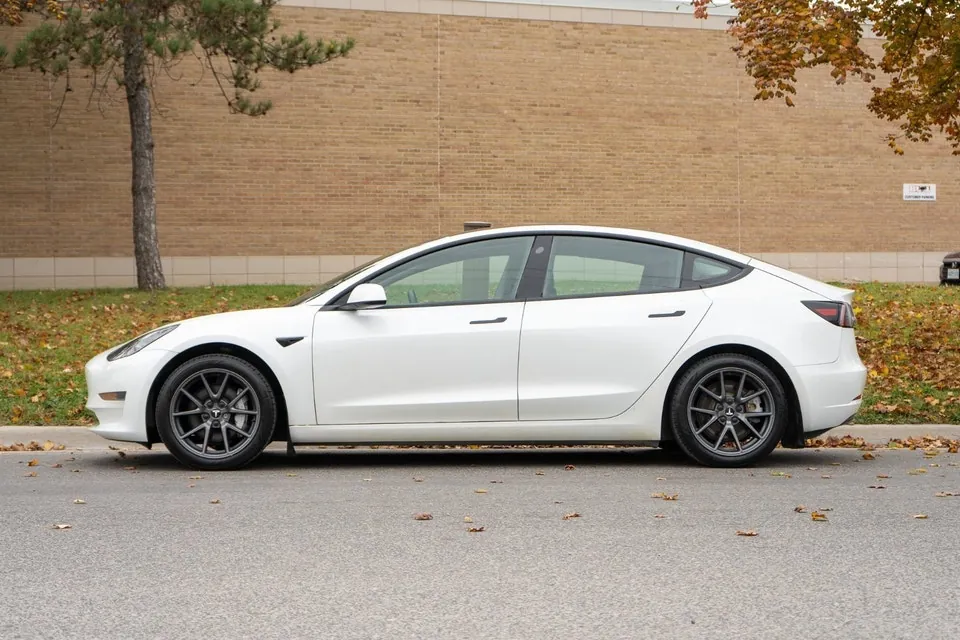 Tesla Model 3 2021 photo 5