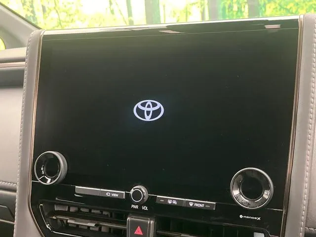 Toyota Alphard 2024 photo 4