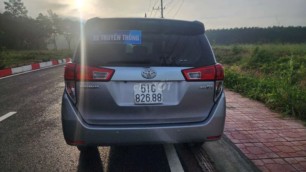 Toyota Innova 2018 photo 2