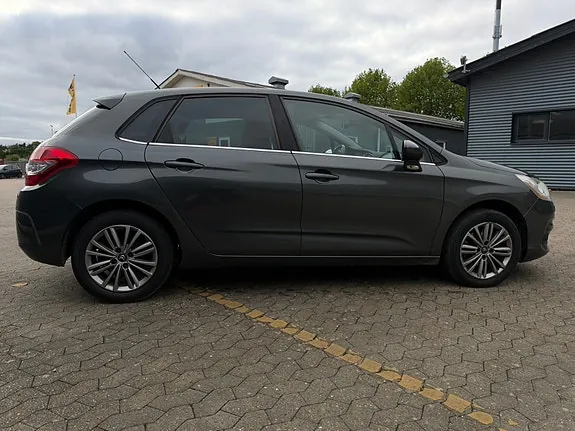 Citroen C4 2010 photo 5
