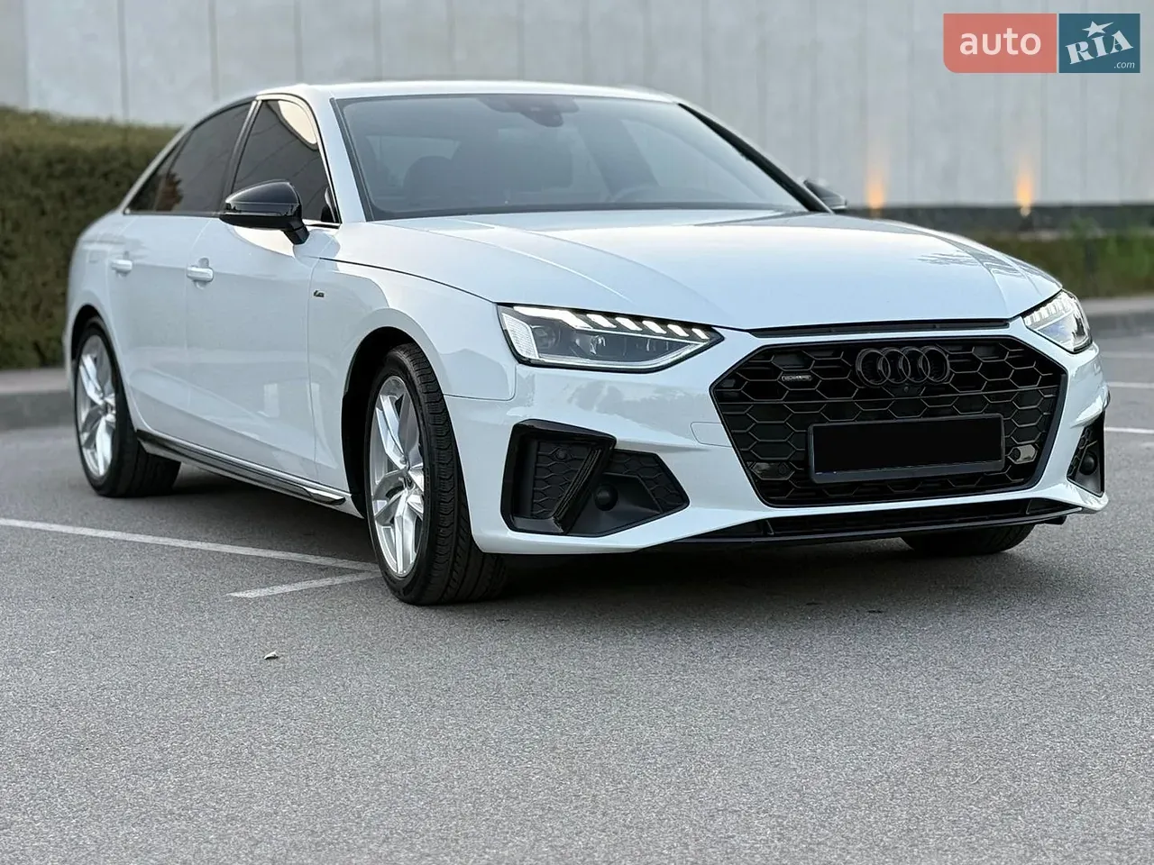 Audi A4 2024 photo 3