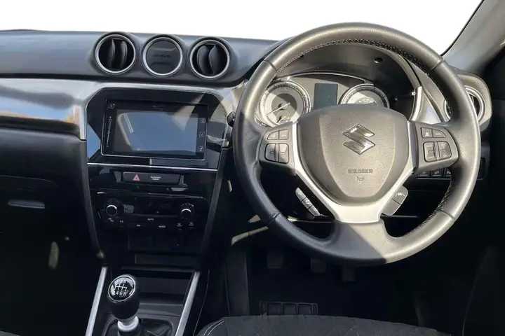 Suzuki Vitara 2023 photo 4