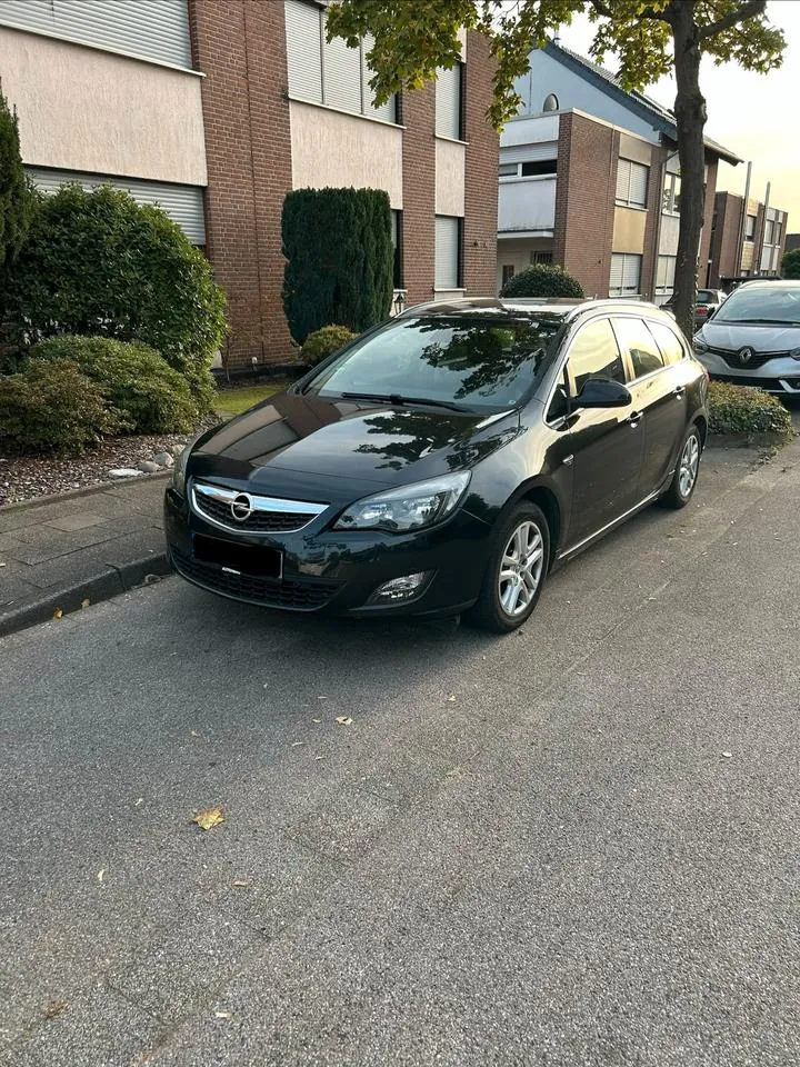 Opel Astra J