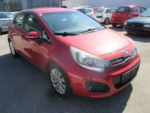 Kia Rio 2012 photo 2