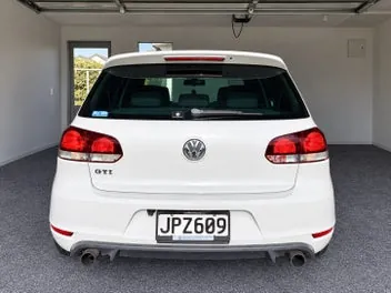 Volkswagen Golf 2011 photo 5