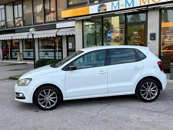 Volkswagen Polo 2015 photo 4