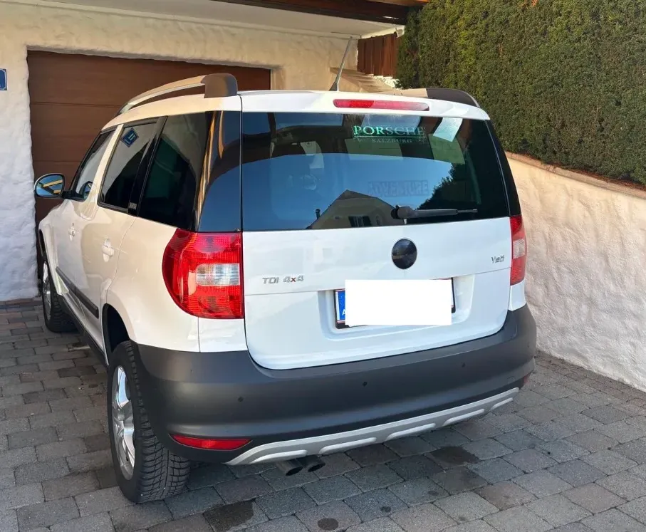 Skoda Yeti 2013 photo 2