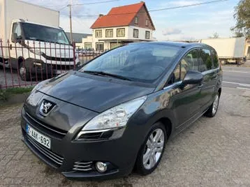 Peugeot 5008 2011 photo 3