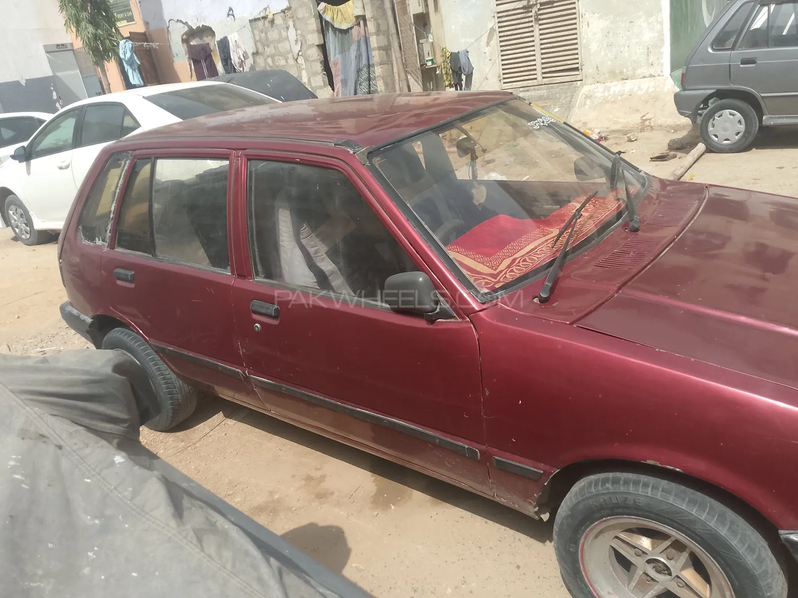 Suzuki Khyber