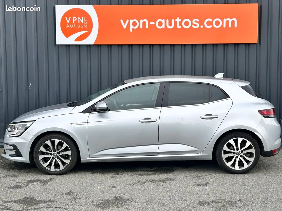 Renault Megane 2023 photo 2