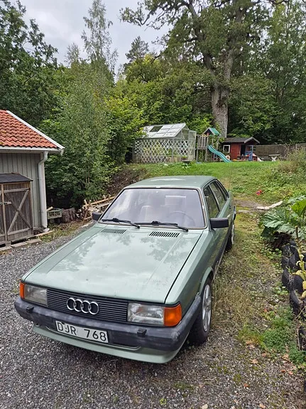 Audi 80 1985 photo 2