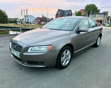 Volvo S80