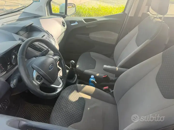 Ford Tourneo Courier 2015 photo 4