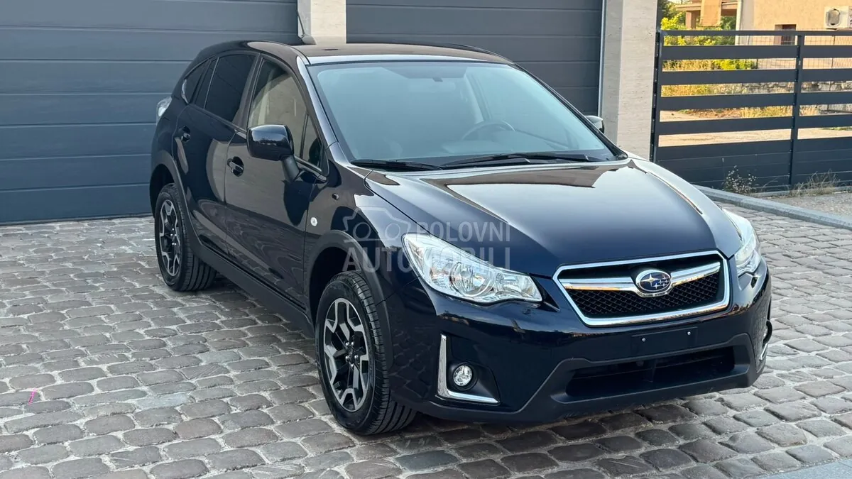 Subaru Xv 2017 photo 2