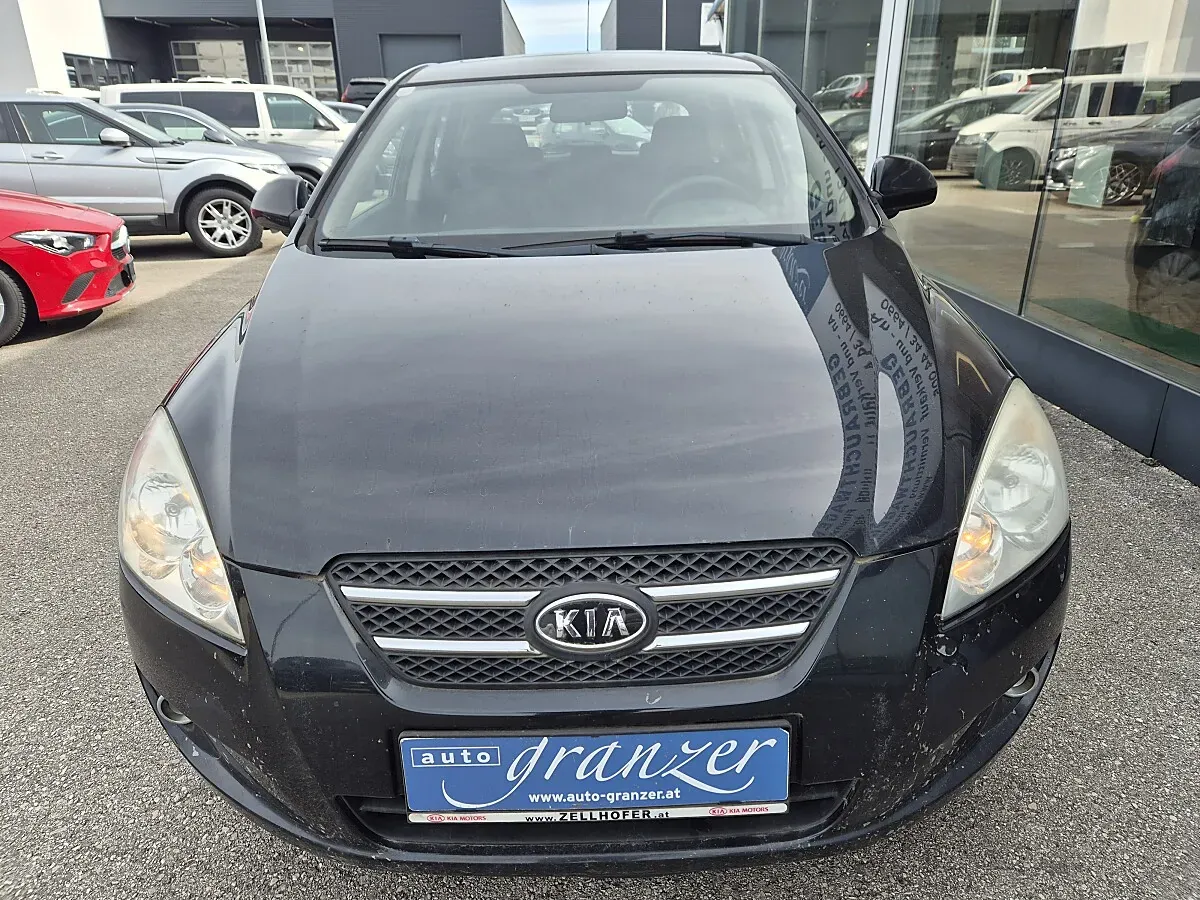 Kia Ceed 2007 photo 3