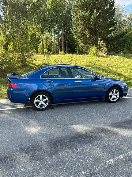 Honda Accord 2004 photo 3