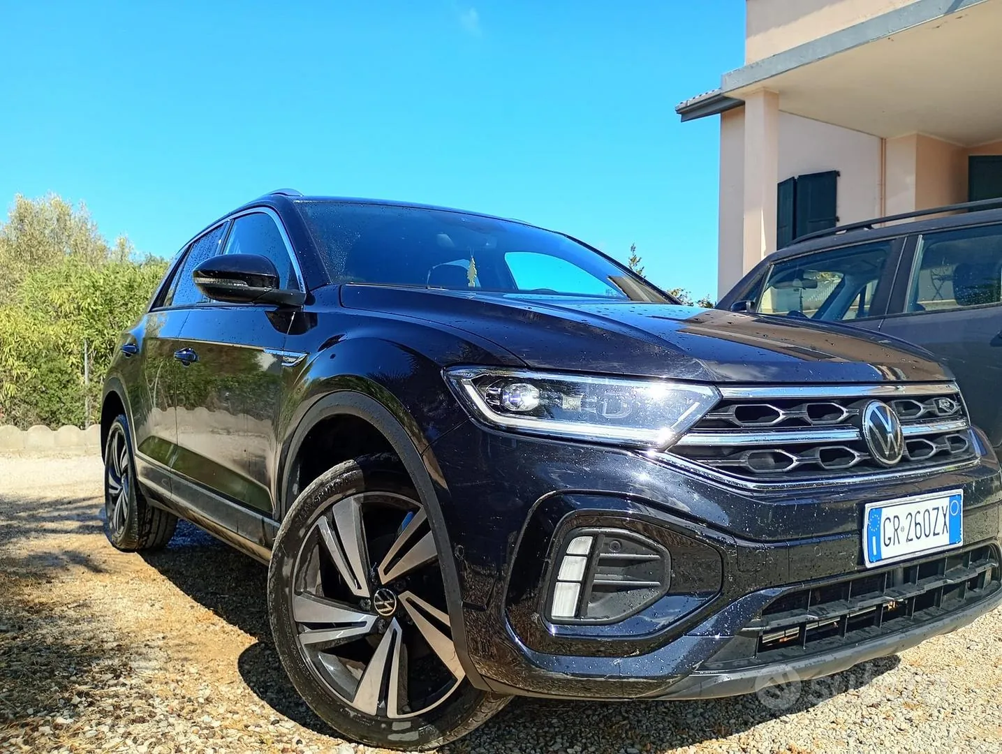 Volkswagen T-Roc 2024 photo 2