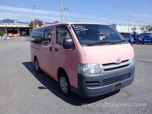 Toyota Regiusace Van