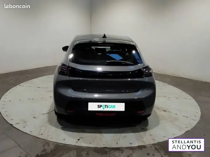 Peugeot 208 2024 photo 4