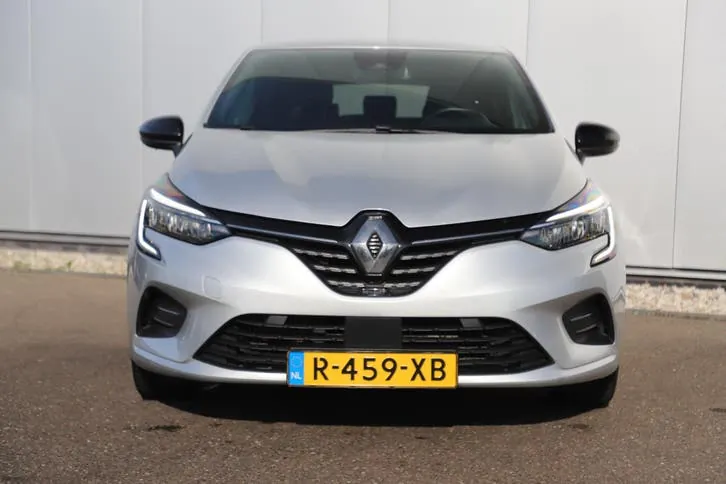 Renault Clio 2022 photo 2