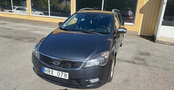 Kia Ceed 2011 photo 3