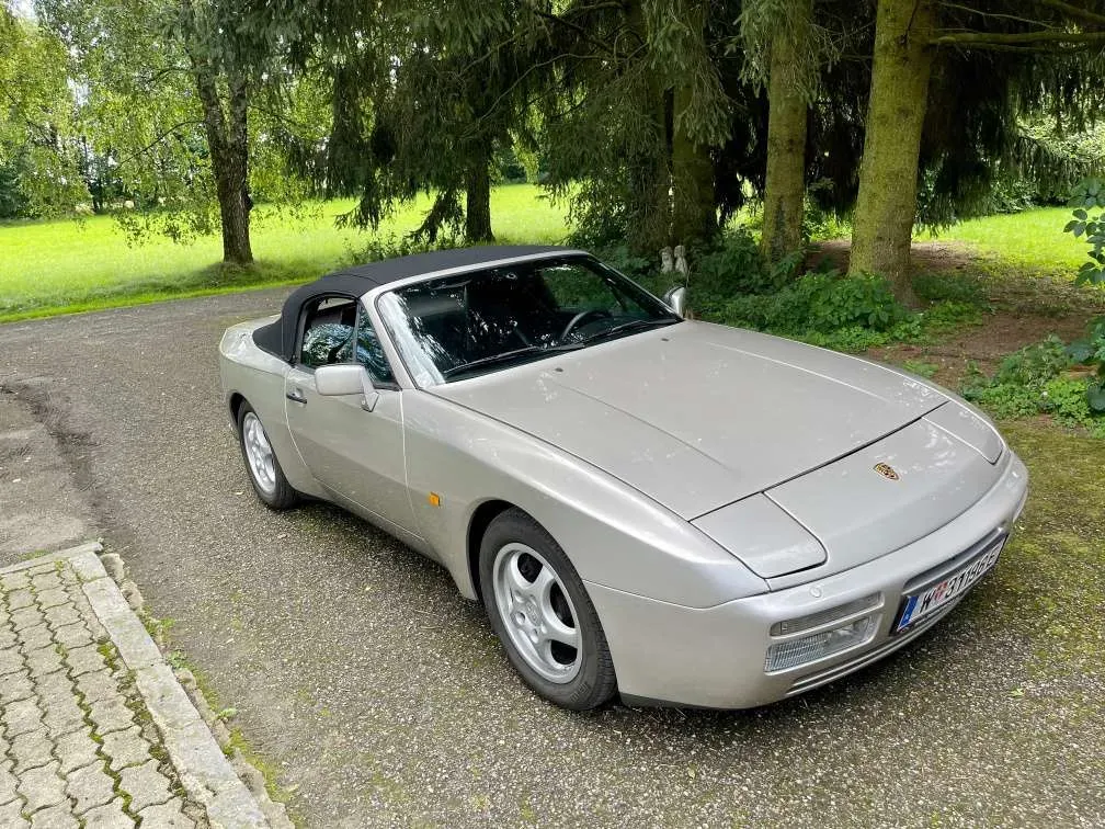 Porsche 944 1990 photo 2