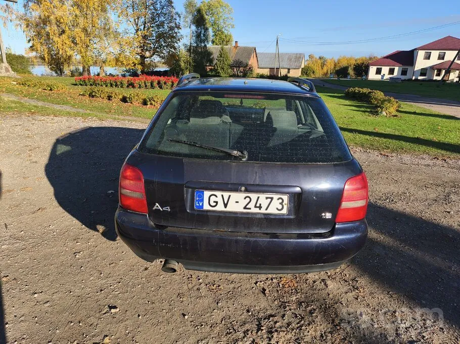 Audi A4 1997 photo 4