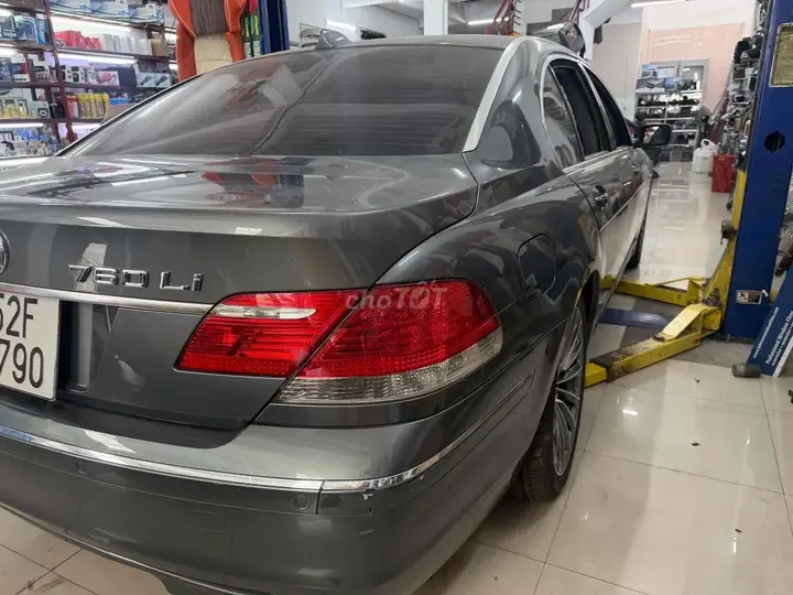 BMW 7 Series 2006 photo 5