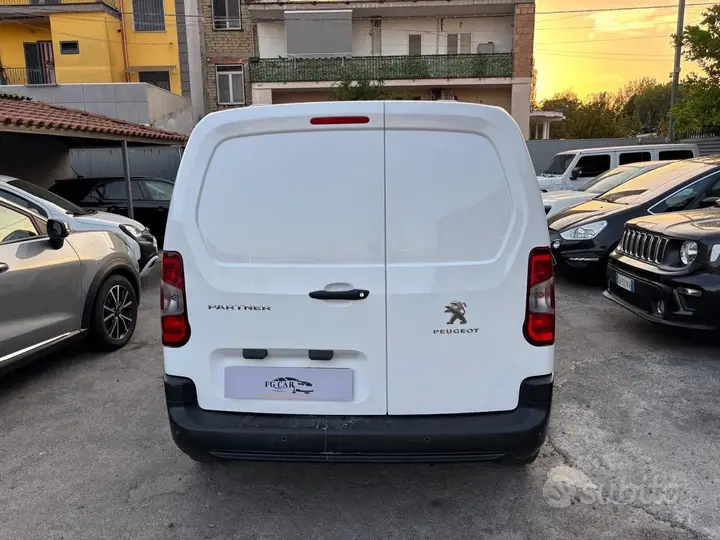 Peugeot Partner 2021 photo 5