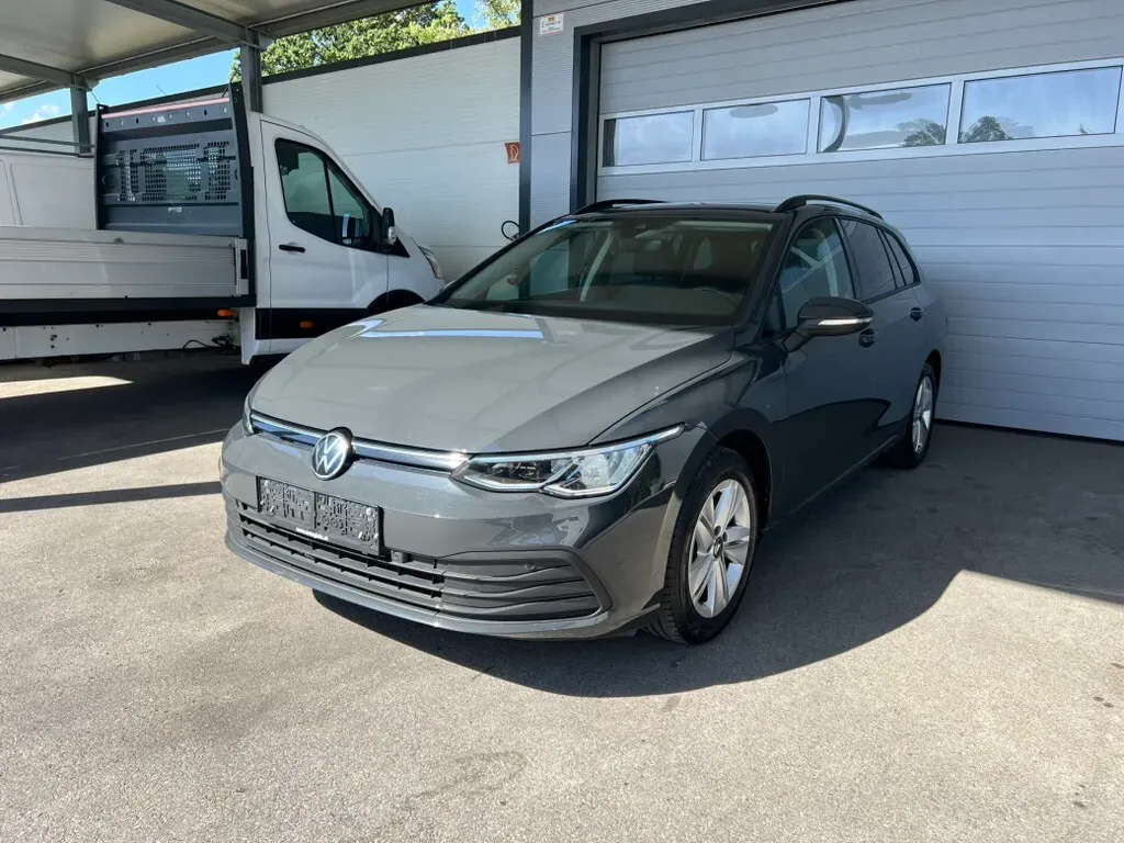 Volkswagen Golf 2022 photo 2