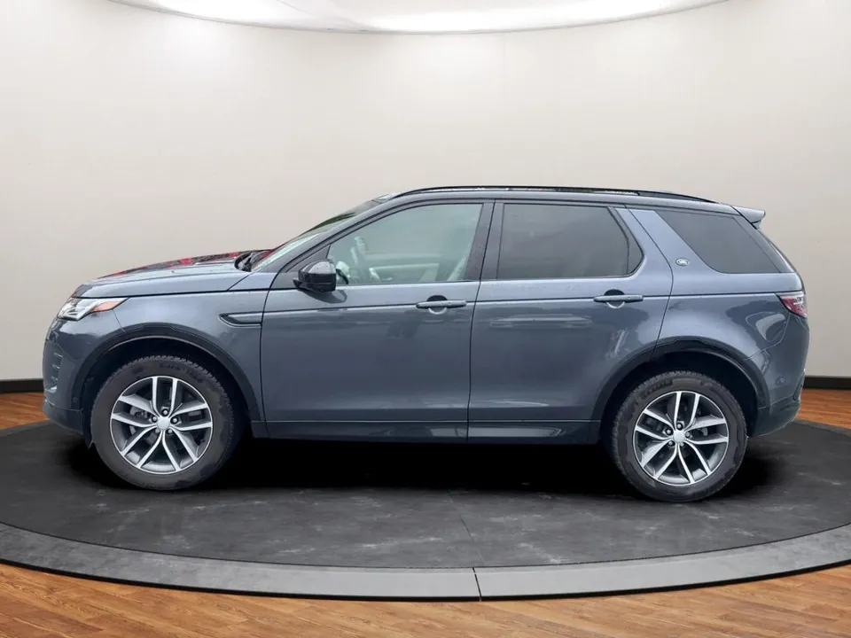Land Rover Discovery Sport 2024 photo 2