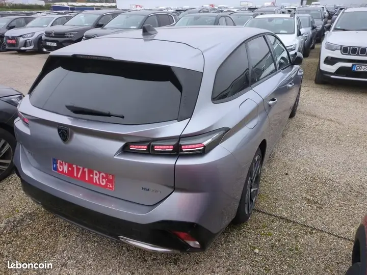 Peugeot 308 2024 photo 2