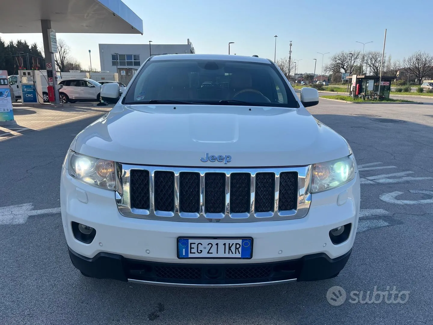 Jeep Grand Cherokee 2011 photo 4