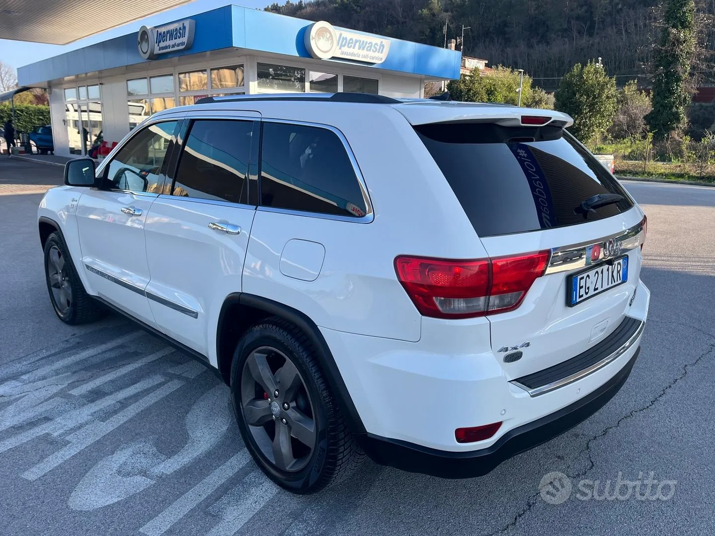Jeep Grand Cherokee 2011 photo 3